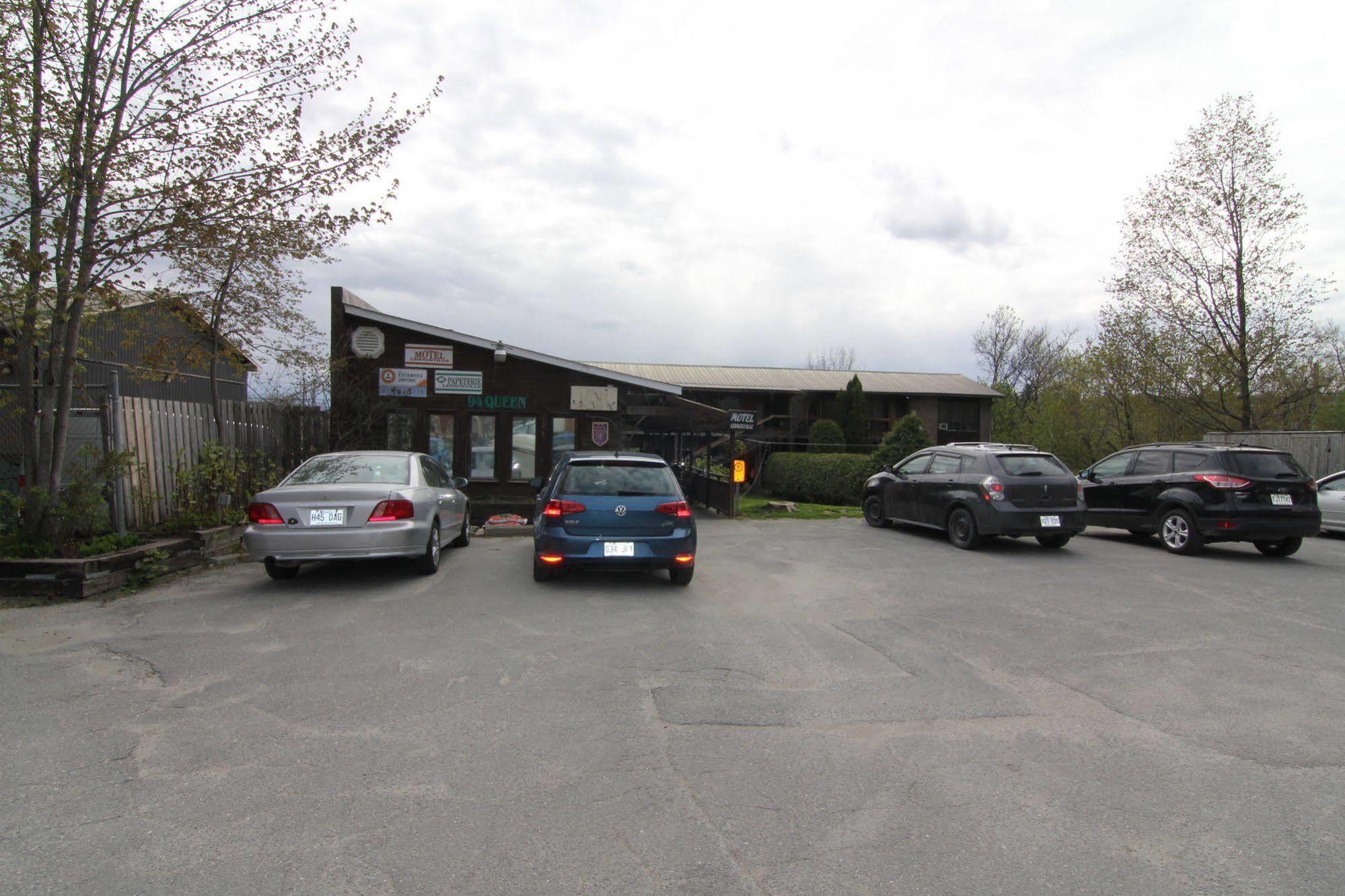 Motel Lennoxville Шербрук Екстер'єр фото